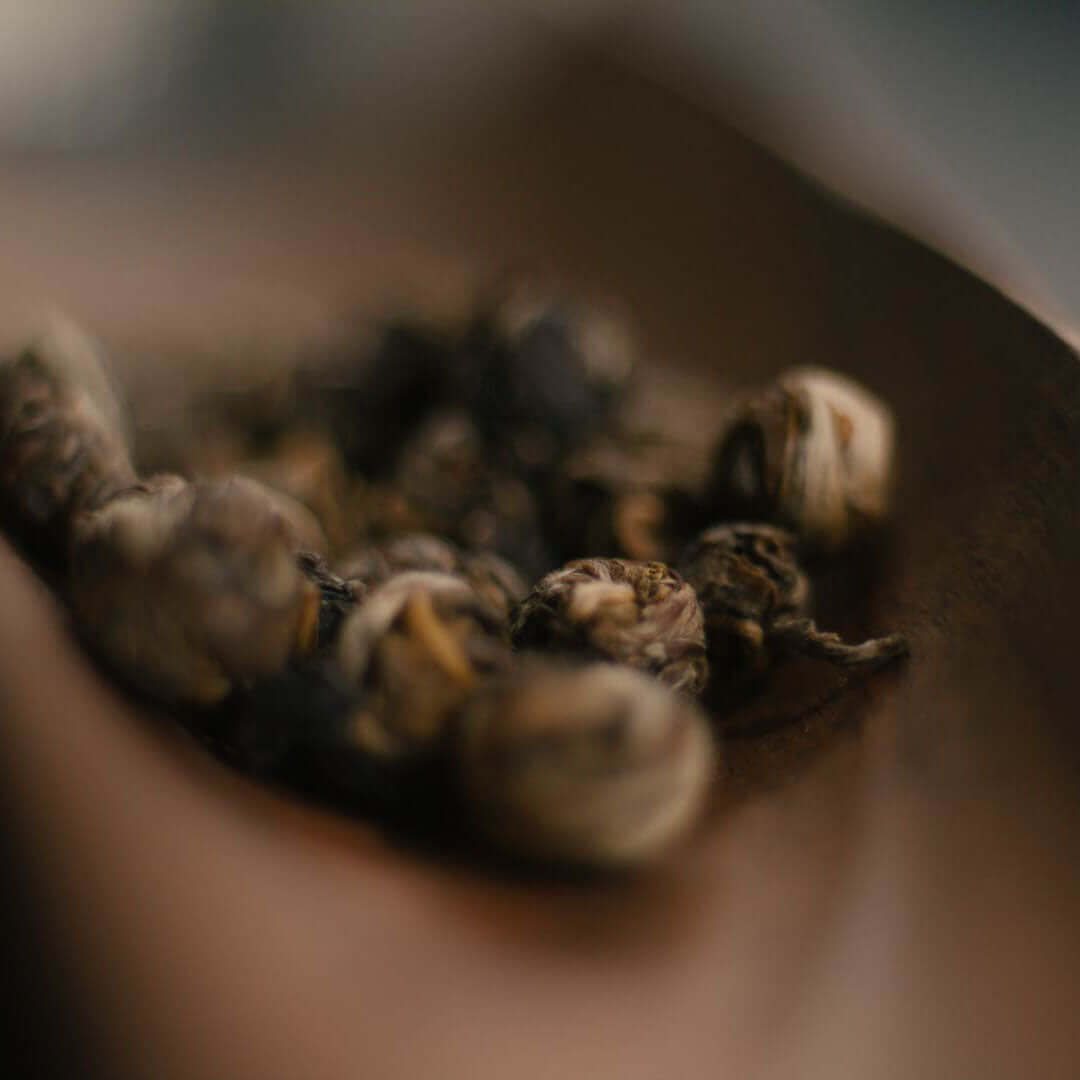 Handgerollte Jasmin Dragon Pearls, Nahaufnahme